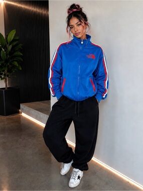 💙♥️🤍 THE NORTH FACE Blue Track Jacket 💙♥️🤍